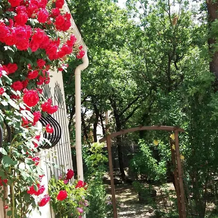 La Courtesie - Charming Bed & Breakfast 3*